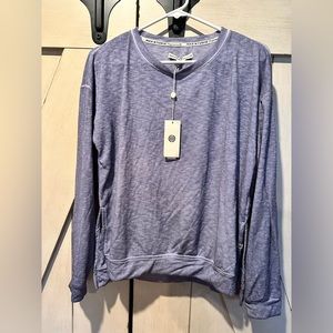 Max Studio Top